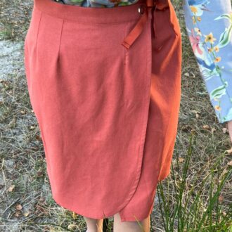 bas œillet boutonné arrondie pince unie artisanat Bordeaux Léonie