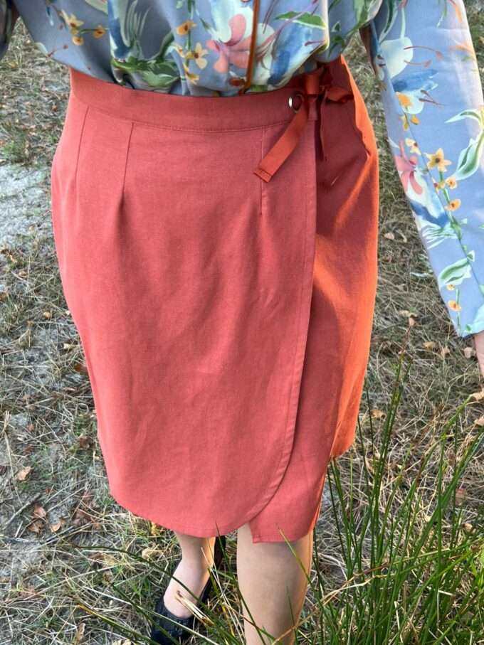 bas œillet boutonné arrondie pince unie artisanat Bordeaux Léonie