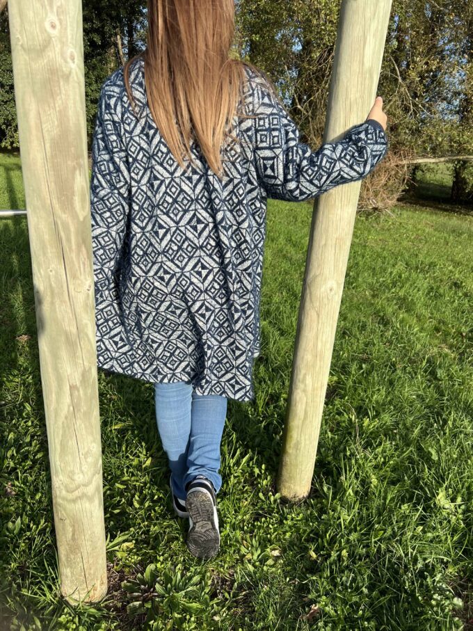 veste longue manche imprimé noir gris géométrique France noir grise Axel