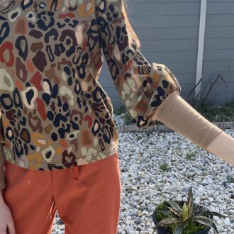 sweat beige imprimé manches longues bouffantes léopard automne Manon