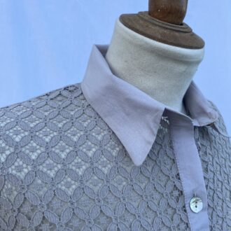 Chemise beige dentelle boutonné manches longues col chemisier artisanal Christine